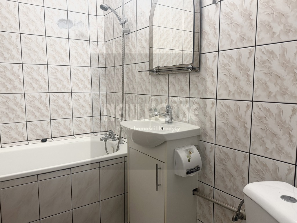 Kawalerka Zdroje do wynajęcia super cena! (3)