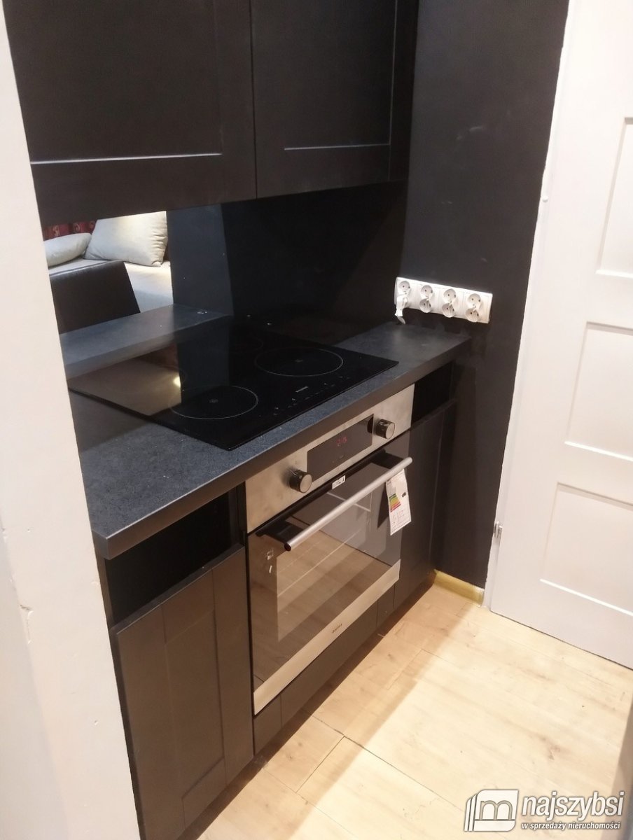 Szczecin- kawalerka w ścisłym centrum na wynajem (3)