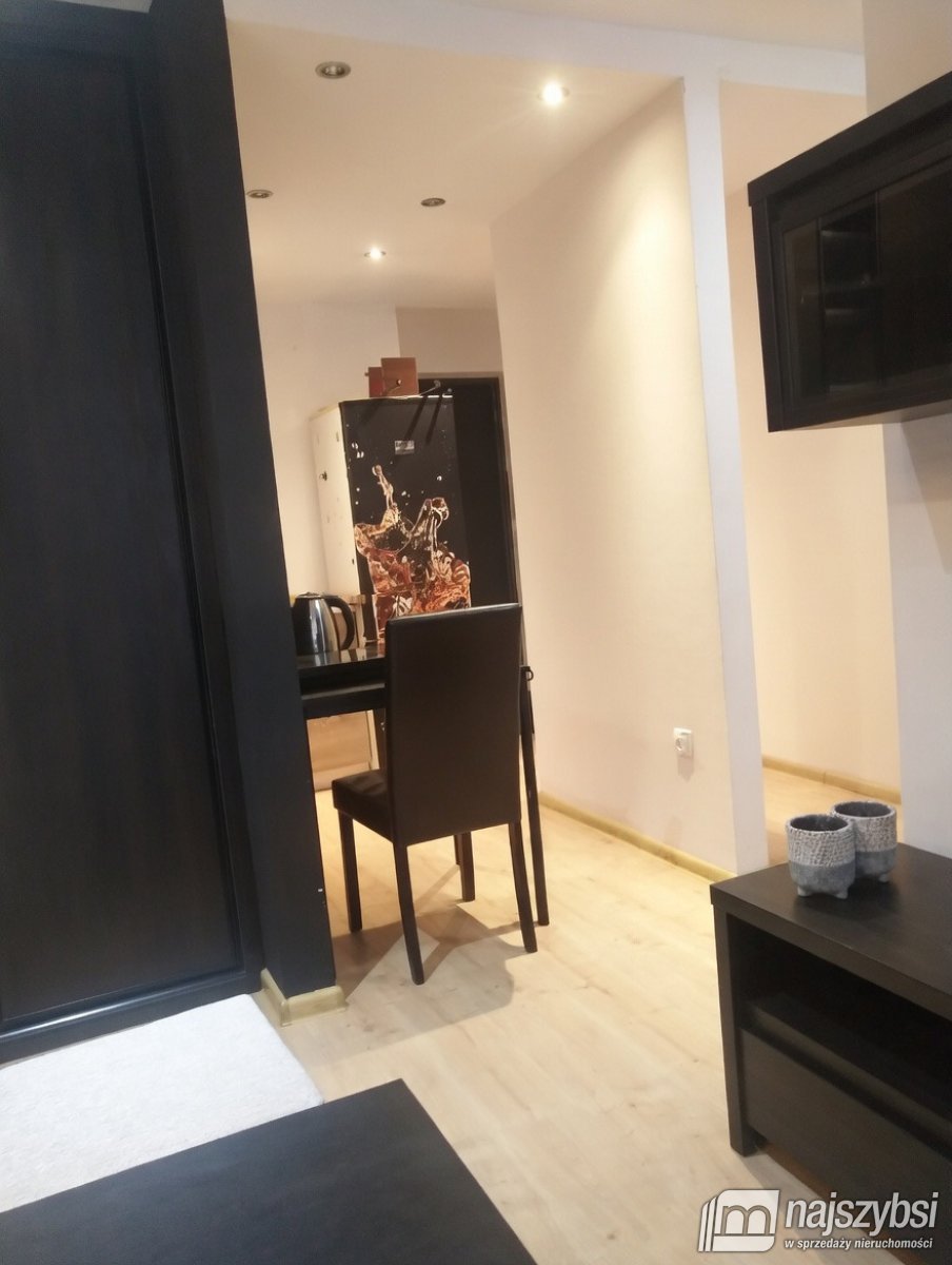 Szczecin- kawalerka w ścisłym centrum na wynajem (7)