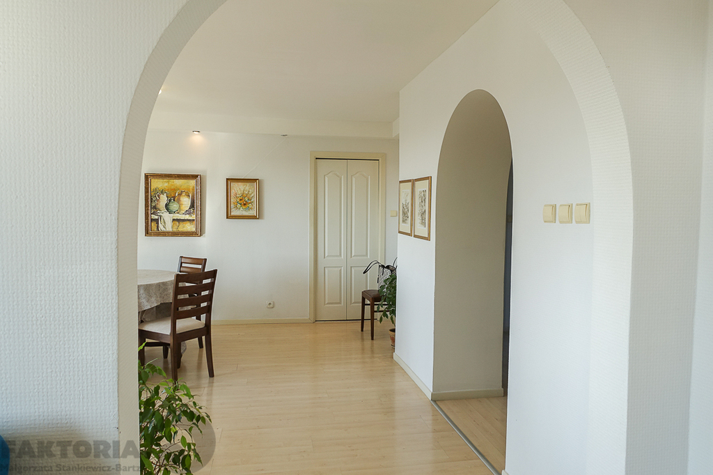 Gumieńce 131m2 (89m2),2 balkony, taras 40m2 720000 (4)