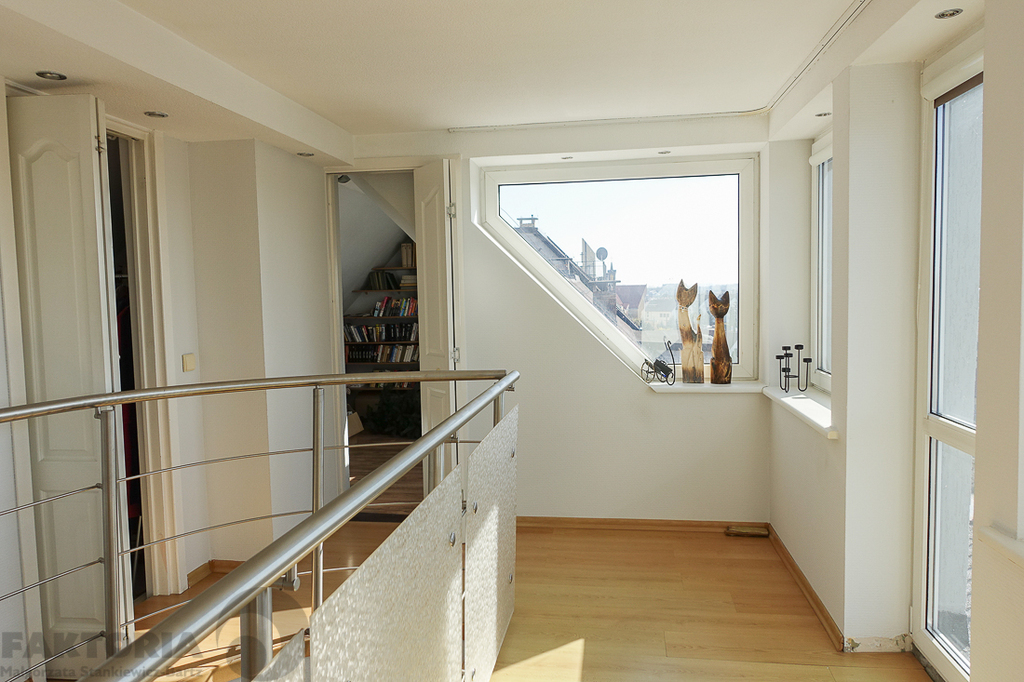 Gumieńce 131m2 (89m2),2 balkony, taras 40m2 720000 (8)