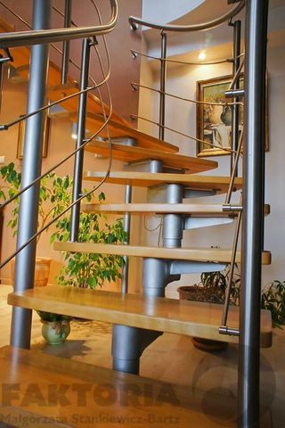 Gumieńce 131m2 (89m2),2 balkony, taras 40m2 720000 (26)