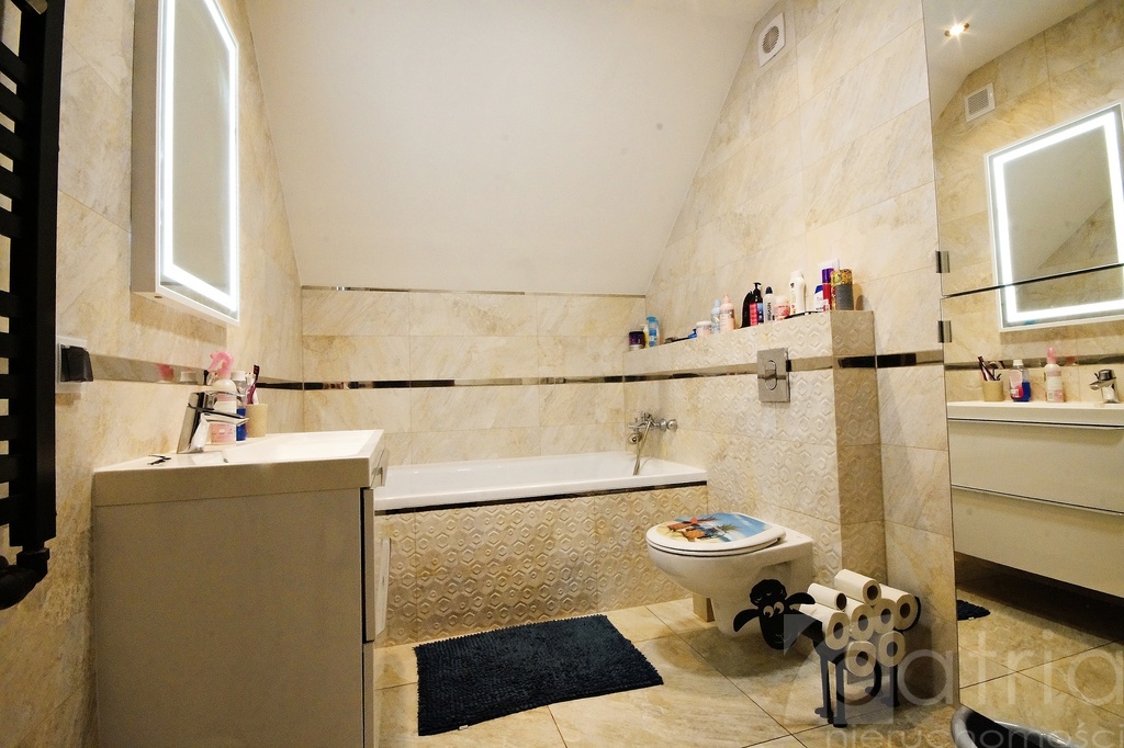 Dom 153 m2, działka 1455 m2, po remoncie - Darż (15)