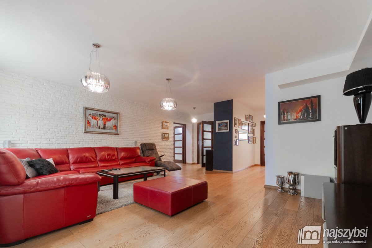 Goleniów- Szeregowiec ul. Żeromskiego  (21)