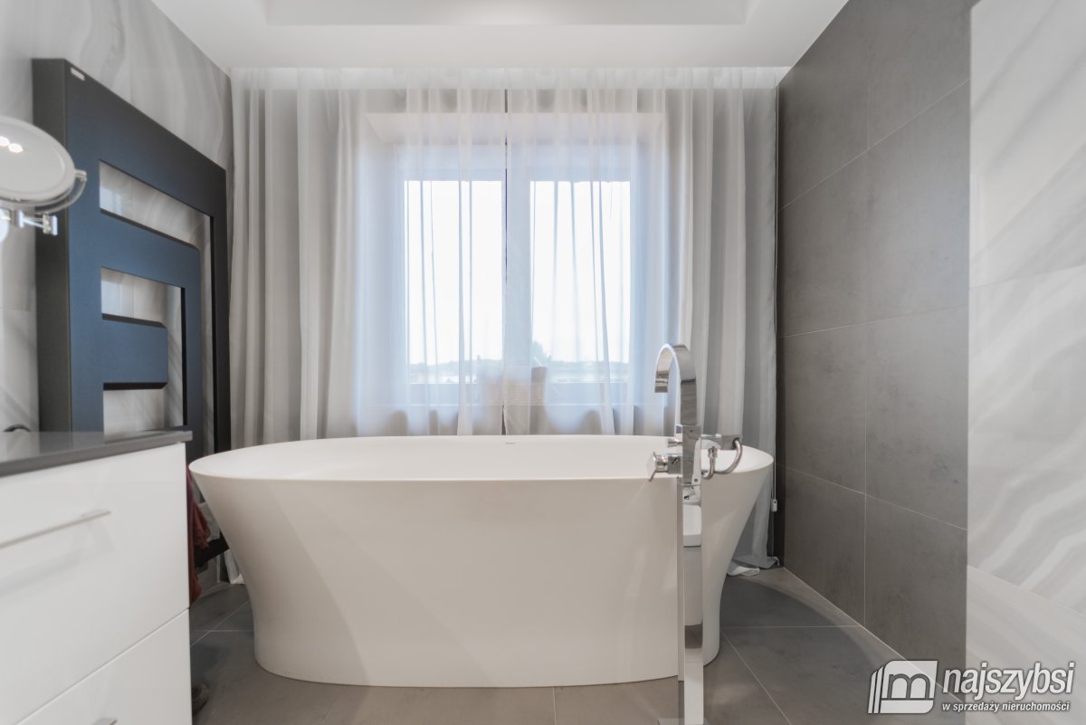 Goleniów- Szeregowiec ul. Żeromskiego  (27)