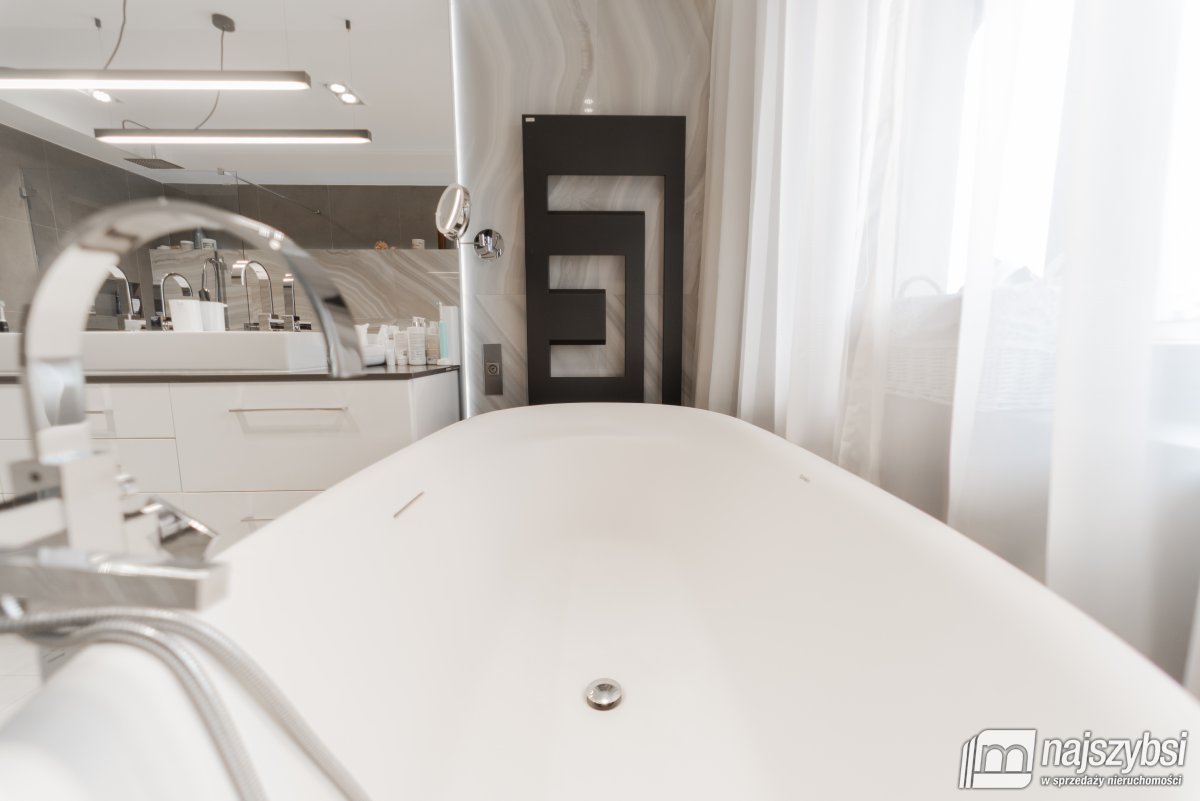 Goleniów- Szeregowiec ul. Żeromskiego  (28)