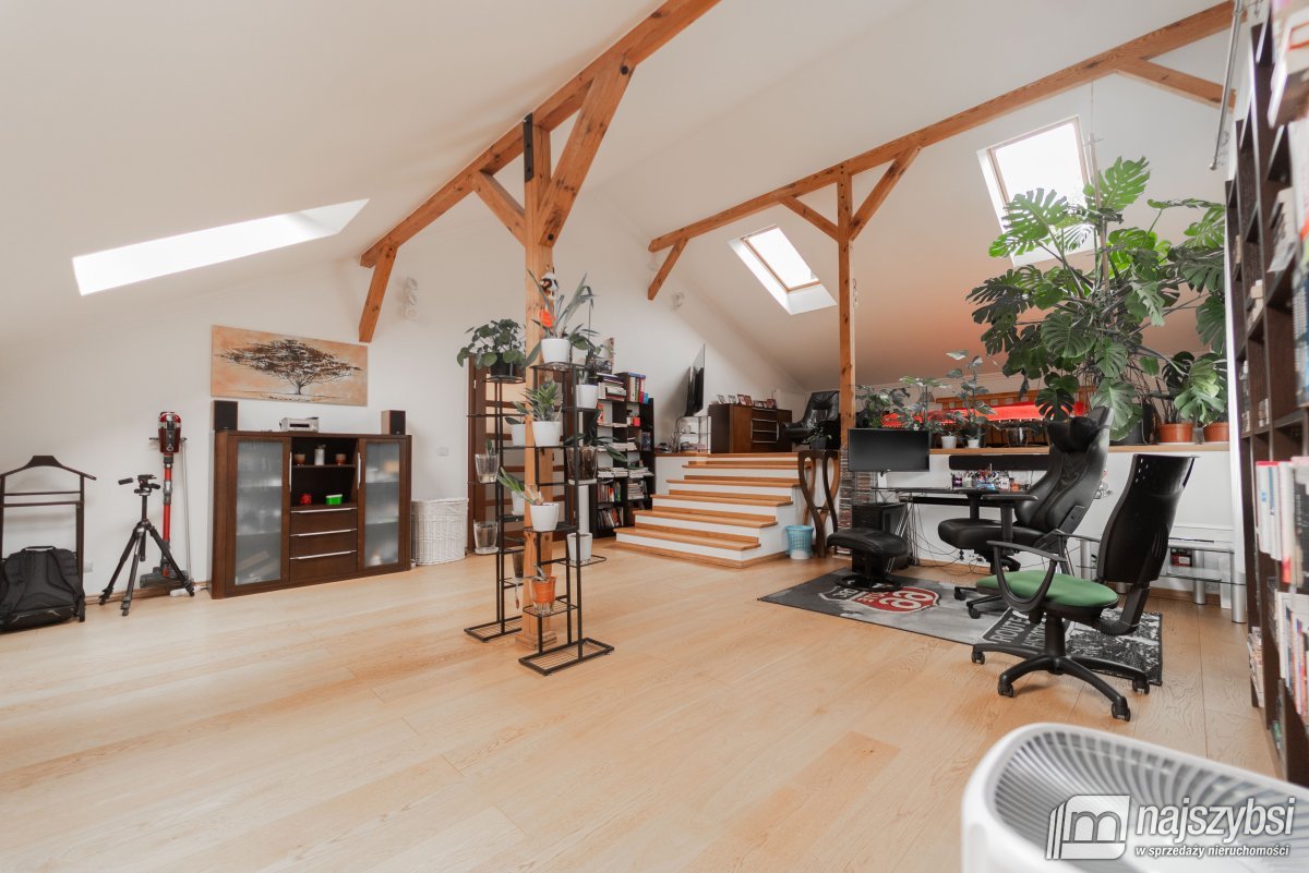 Goleniów- Szeregowiec ul. Żeromskiego  (30)