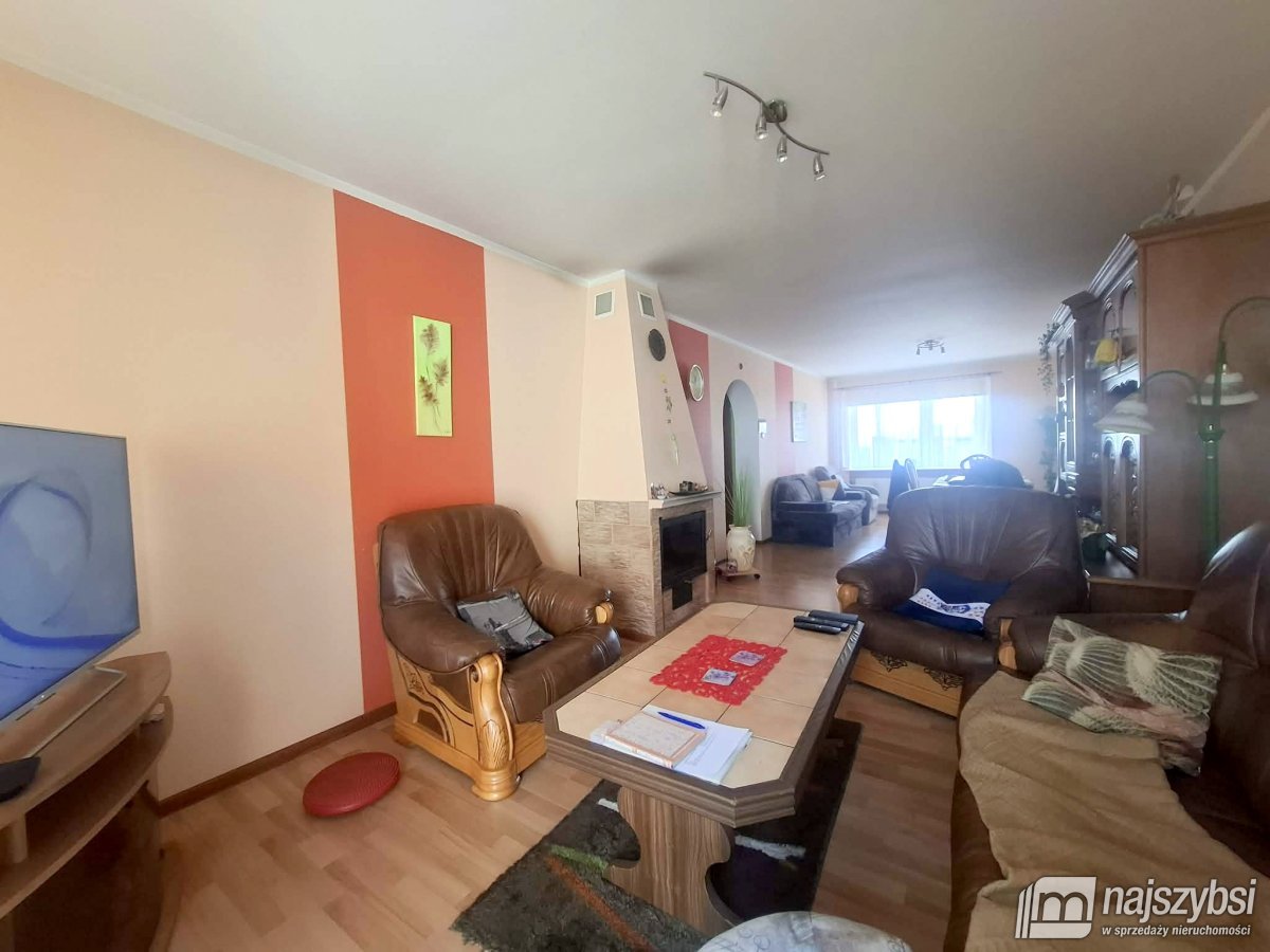 Świdwin - dom wolnostojący w dobrej lokalizacji (11)