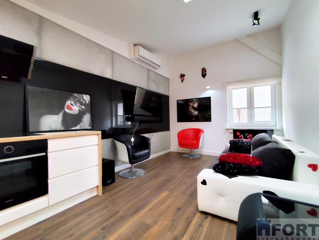 Komfortowe 2 pokoje z garderobą obok Kaskady (3)