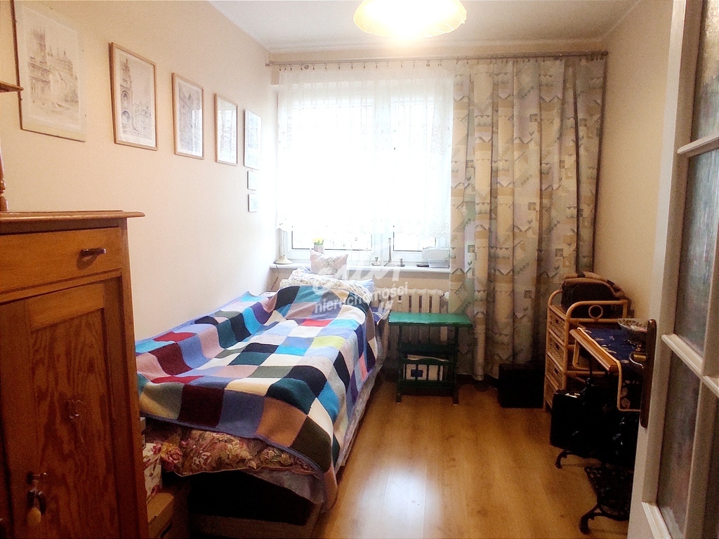 GOTOWE DO WPROWADZENIA_4 POKOJE_os.SŁONECZNE (15)