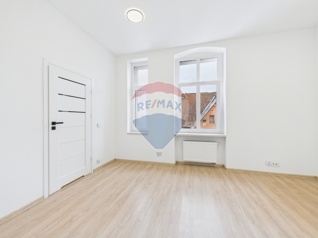 Lokal niemieszkalny z łazienką w Koszalinie (13)