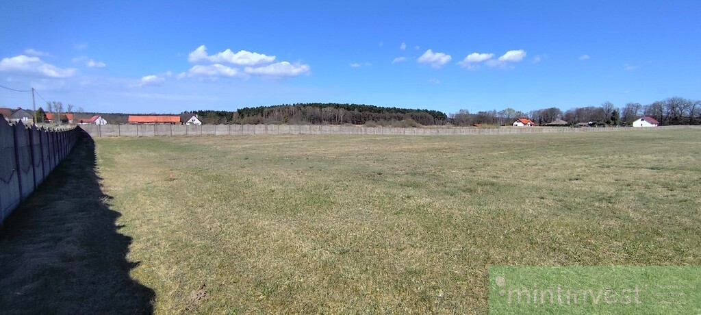 Inwestycyjna działka nad Jeziorem Przybiernowskim (3)