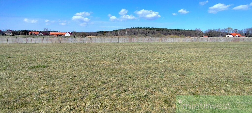 Inwestycyjna działka nad Jeziorem Przybiernowskim (4)