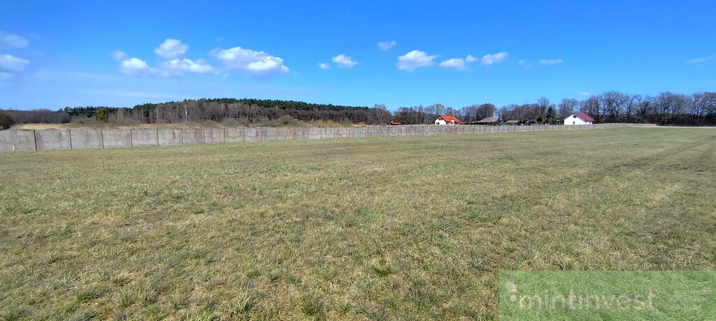 Inwestycyjna działka nad Jeziorem Przybiernowskim (10)