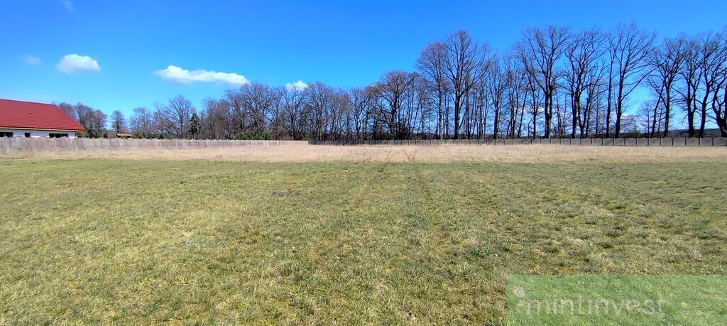 Inwestycyjna działka nad Jeziorem Przybiernowskim (18)