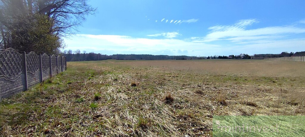 Inwestycyjna działka nad Jeziorem Przybiernowskim (21)