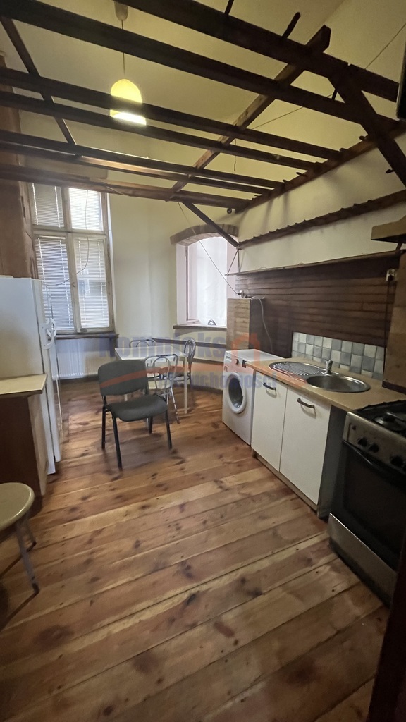 Do sprzedaży 4 pok.  parter, pod usługi. (12)