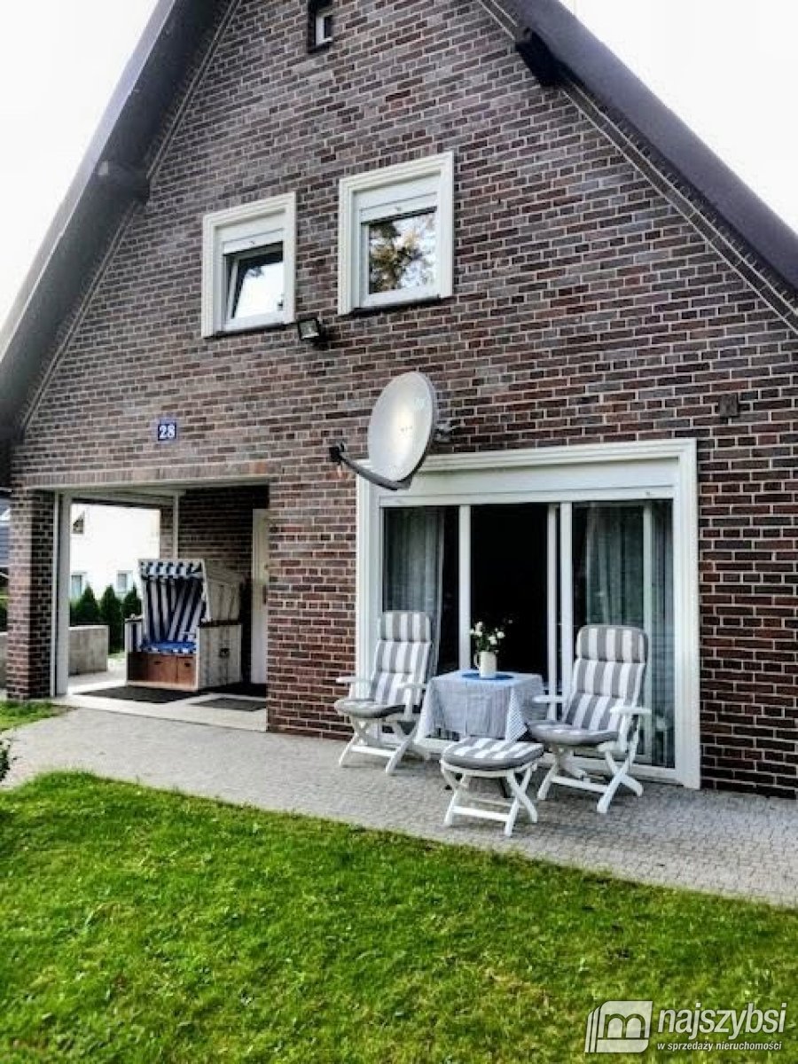 Pobierowo- stylowy dom w pierwszej linii brzegowej (2)