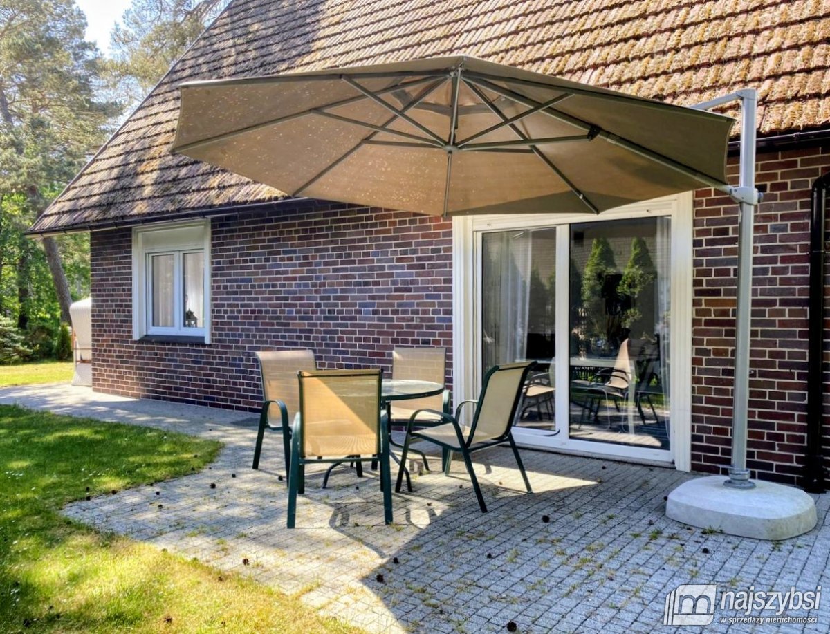 Pobierowo- stylowy dom w pierwszej linii brzegowej (4)