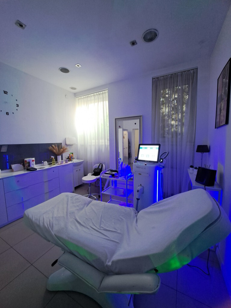 Lokal pod działalność usługową (10)