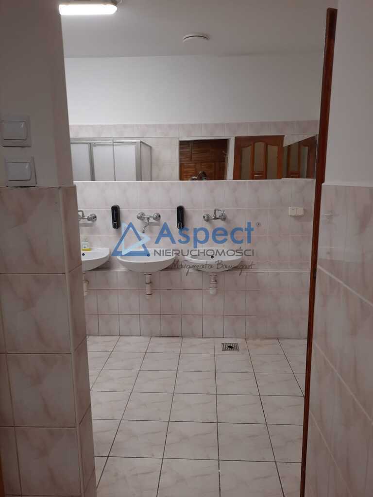 Wynajem, hala 380 m2, blisko Centrum. (9)