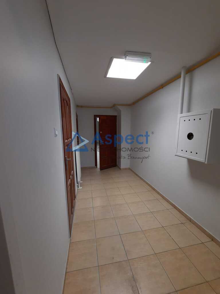 Wynajem, hala 380 m2, blisko Centrum. (15)