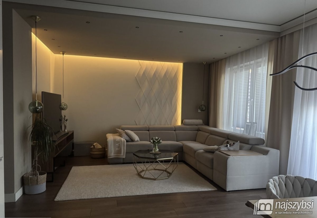 Kołobrzeg-Wyjątkowy 4 pokojowy apartament !  (2)