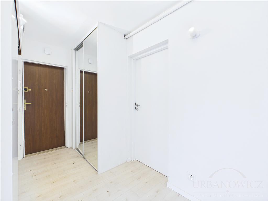 3-pok. mieszkanie, 1 piętro z balkonem Ogińskiego. (15)