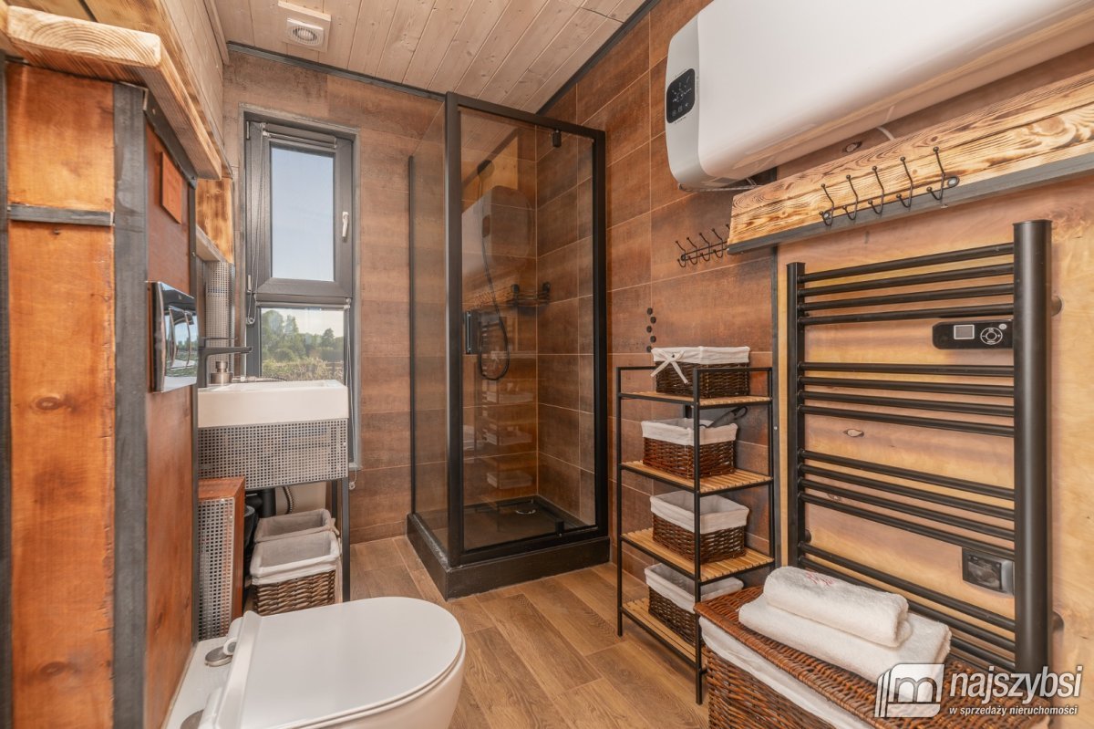 Zastań-nowoczesny dom rekreacyjny z jacuzzi, sauną (7)