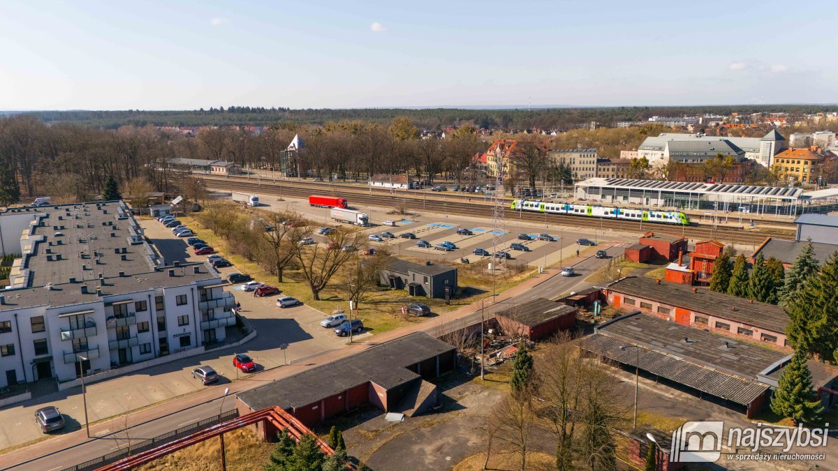 Goleniów- budynek handlowo- usługowy  (2)
