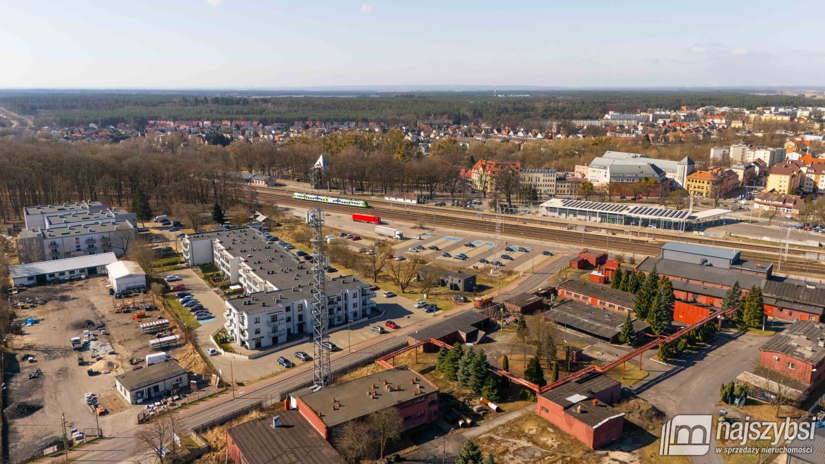 Goleniów- budynek handlowo- usługowy  (7)