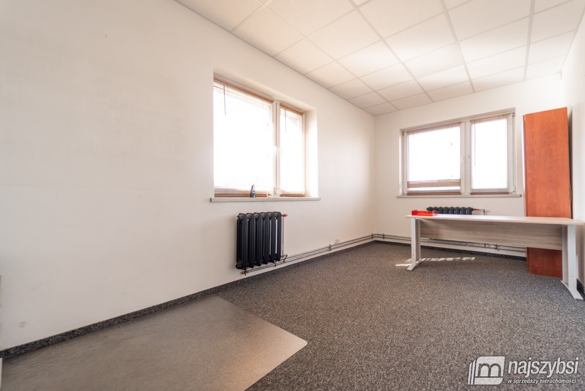 Goleniów- budynek handlowo- usługowy  (9)