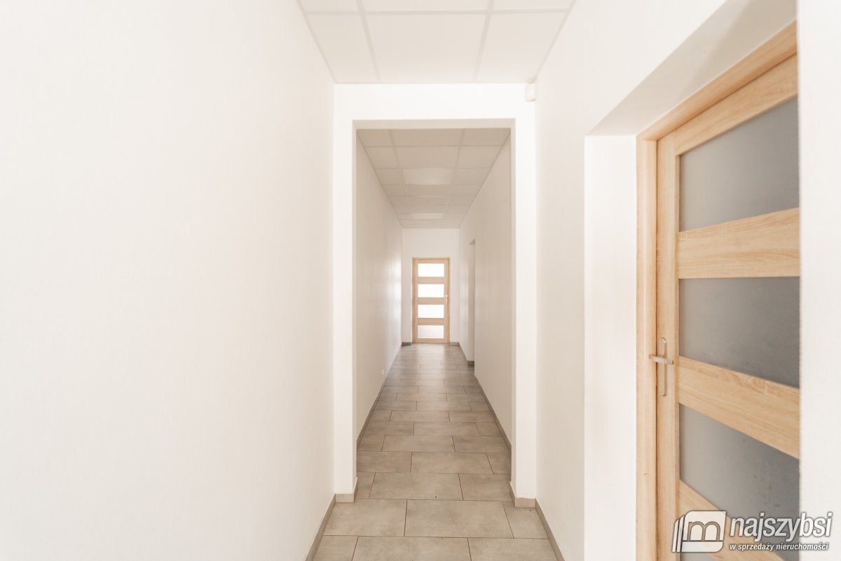 Goleniów- budynek handlowo- usługowy na wynajem (12)