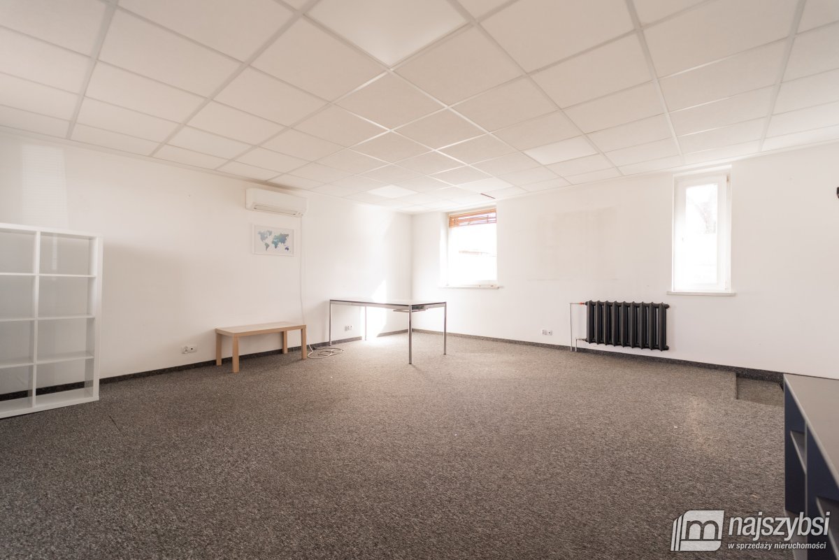 Goleniów- budynek handlowo- usługowy na wynajem (17)