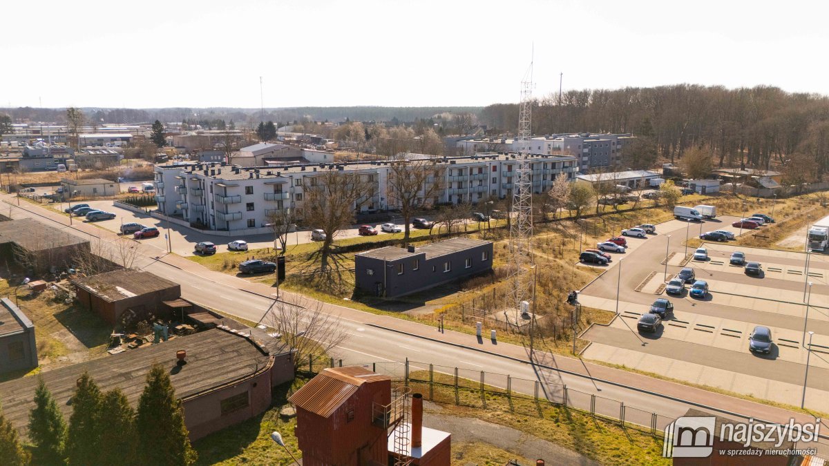 Goleniów- budynek handlowo- usługowy na wynajem (20)
