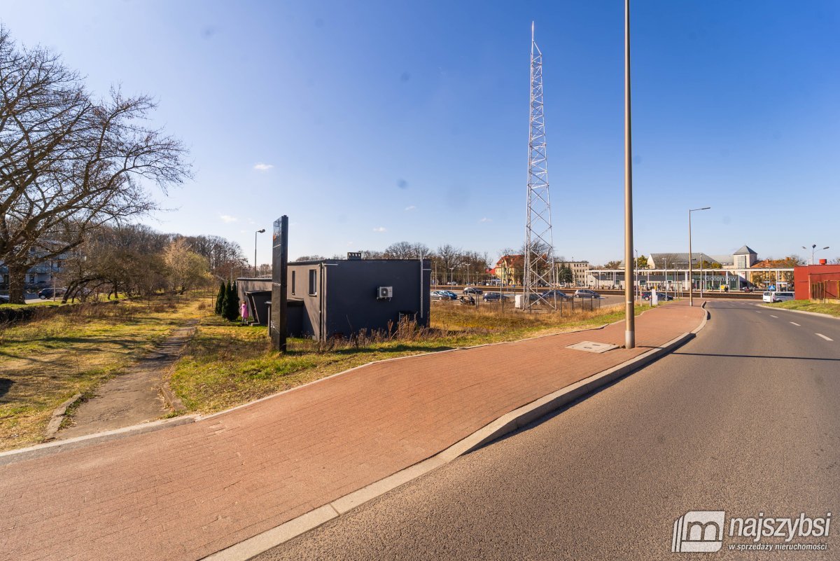 Goleniów- budynek handlowo- usługowy na wynajem (5)
