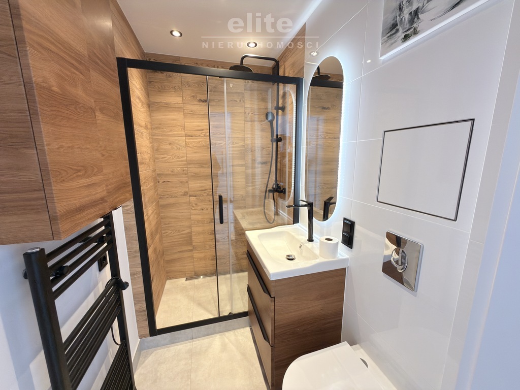 Nowoczesne 2 pok + garderoba i piwnica. (9)