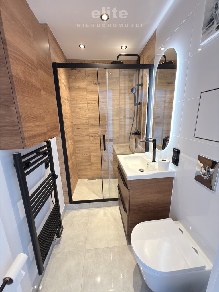 Nowoczesne 2 pok + garderoba i piwnica. (10)