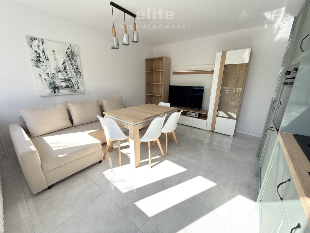 Nowoczesne 2 pok + garderoba i piwnica. (18)