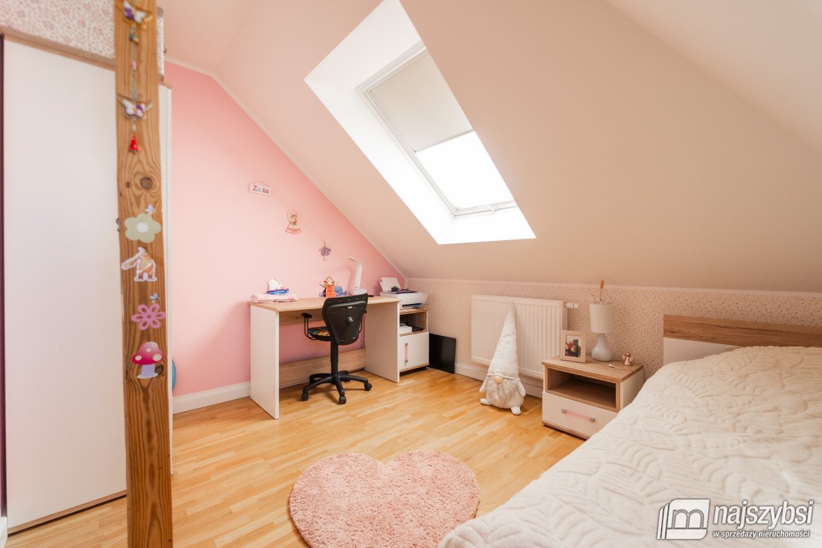 STARGARD- 3 POKOJE 2 PIĘTRO (14)