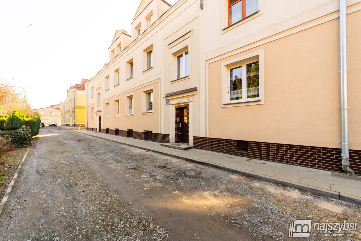 STARGARD- 3 POKOJE 2 PIĘTRO (3)