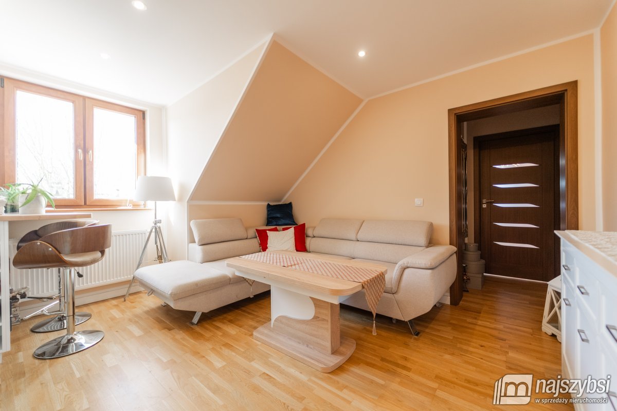 STARGARD- 3 POKOJE 2 PIĘTRO (7)