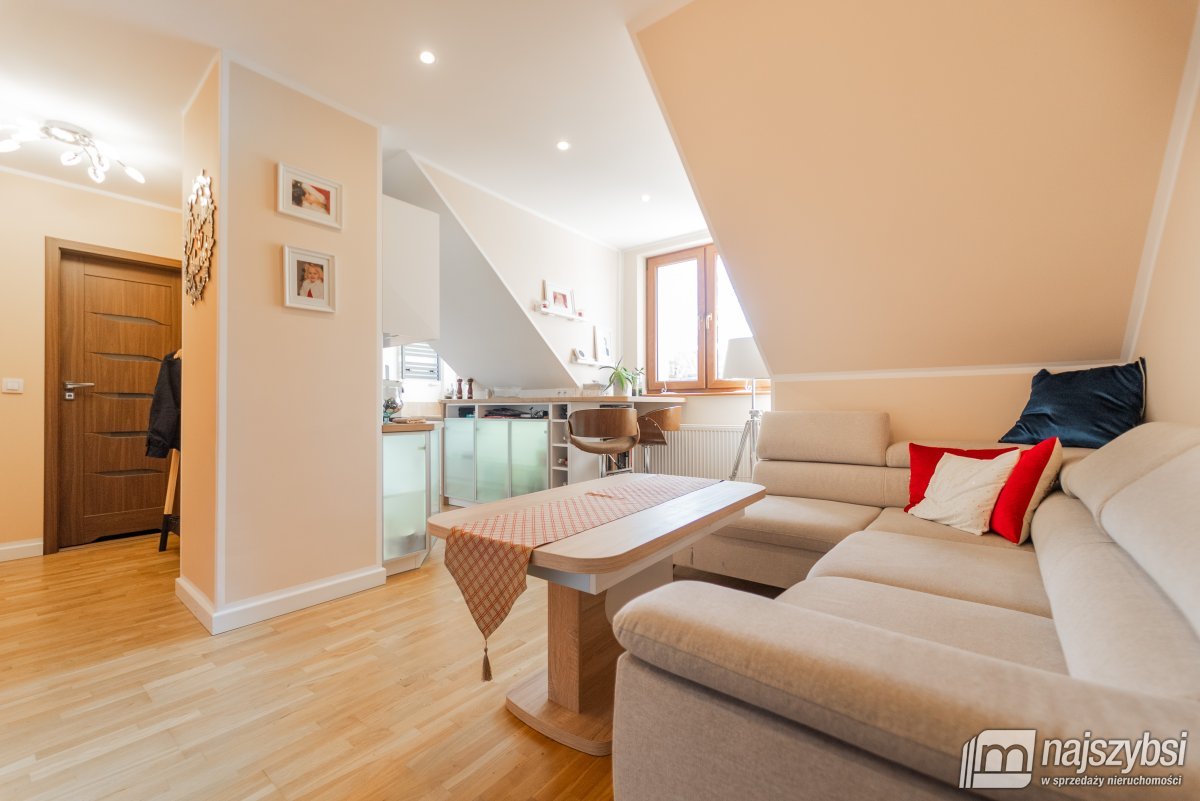 STARGARD- 3 POKOJE 2 PIĘTRO (9)