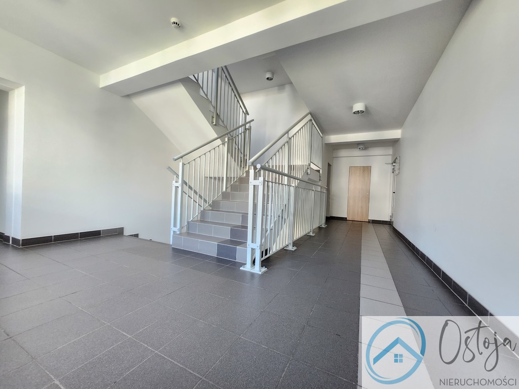 Wynajmę jasne 2 pokoje z balkonem, 2018 r, winda (2)