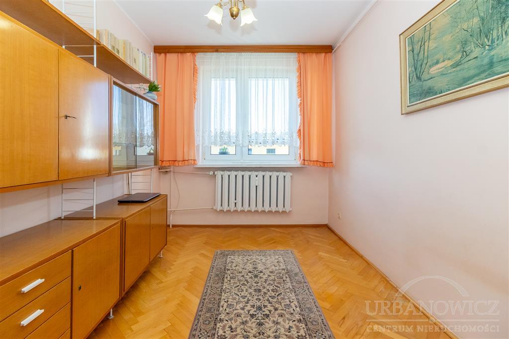 4-pokojowe mieszkanie, sąsiedztwo Góry Chełmskiej. (12)