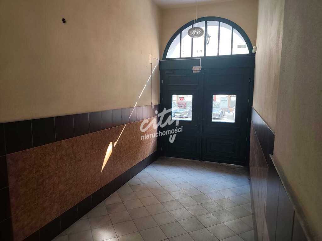 Klimatyczna kawalerka gotowa do zamieszkania! (9)