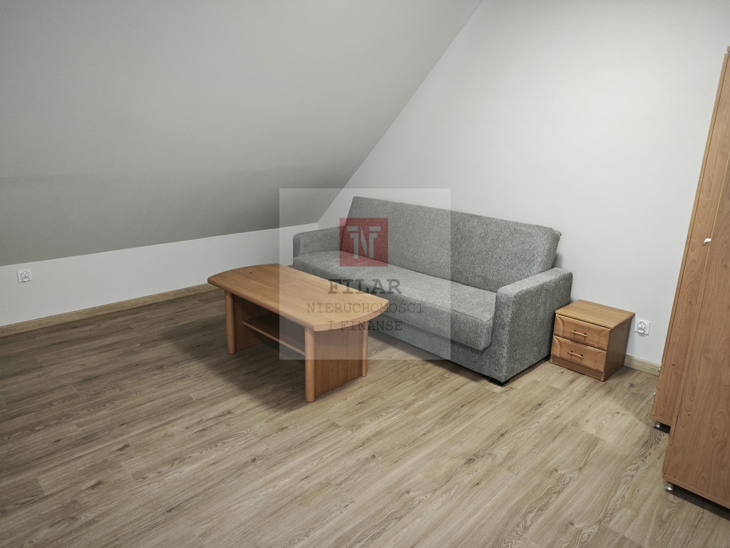 Duża, jasna kawalerka na wynajem, Stare Miasto. (6)