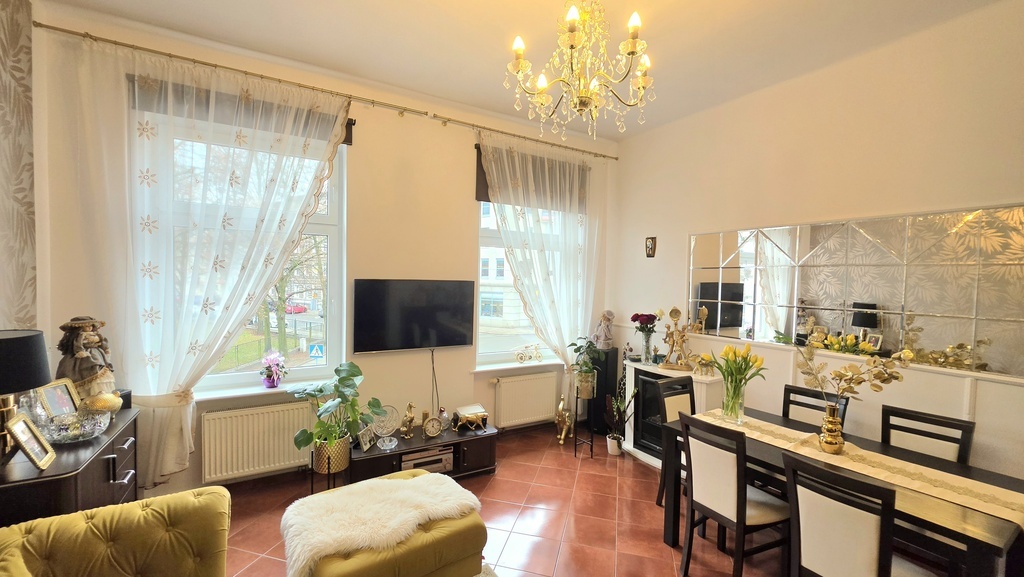 Centrum, I piętro, miejsce parkingowe (17)