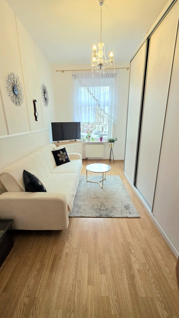 Centrum, I piętro, miejsce parkingowe (11)