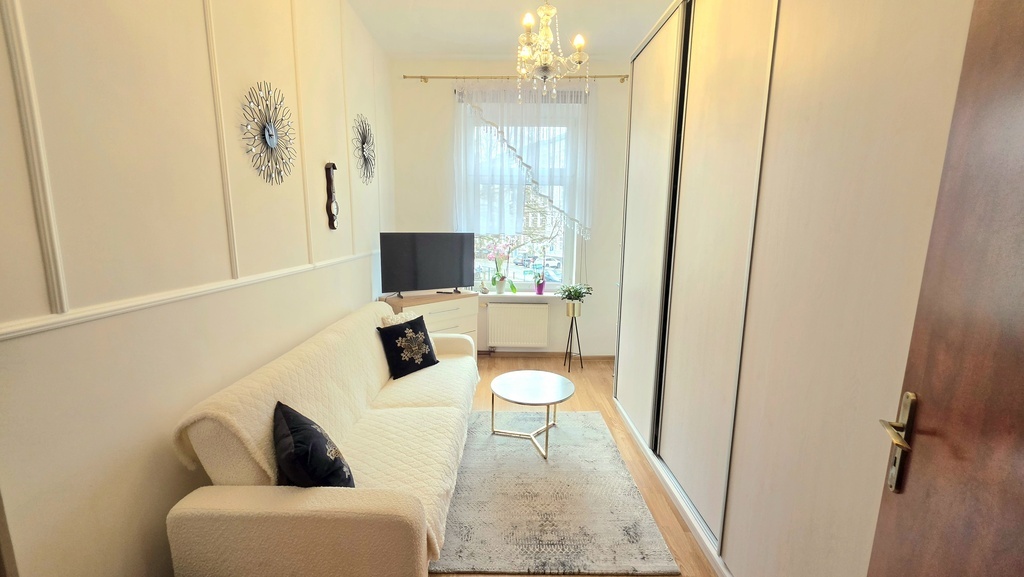 Centrum, I piętro, miejsce parkingowe (2)